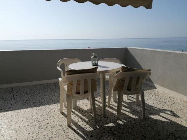 Lovely Beach Side Loft