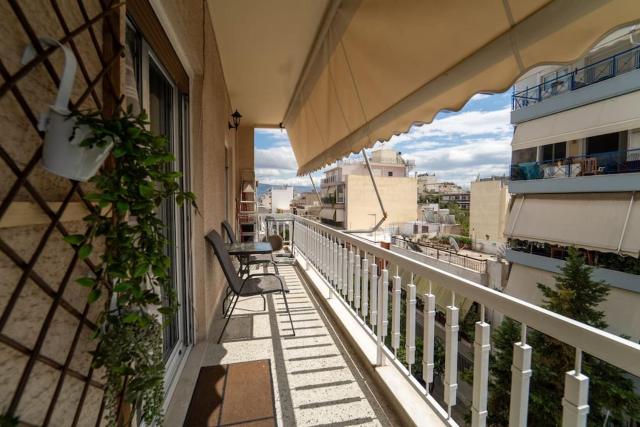 Apartment near Piraeus’ port