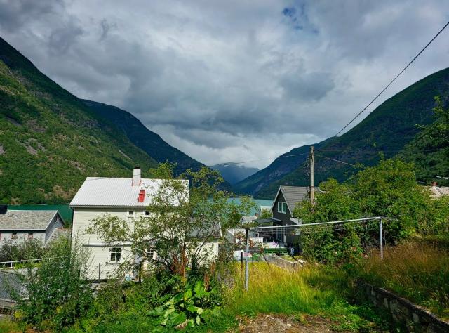 Charming 2-bedroom loft by UNESCO site Jotunheimen and Vettifossen!