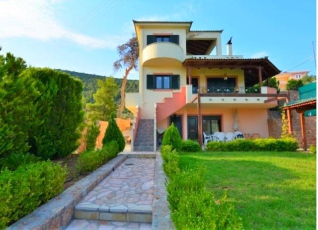 Πράσινη Βίλα, Κόρφος Green villa Korfos