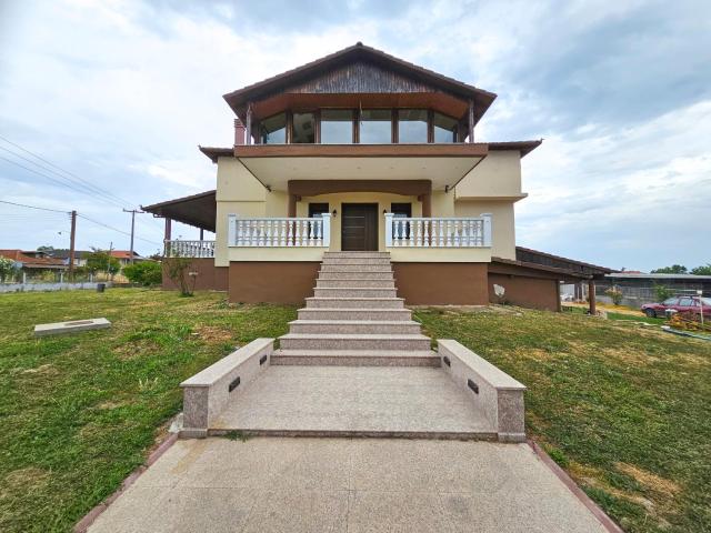 Mountain View Villa with Garden near Olympic Beach