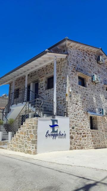 Evaggelia's Stone Suites