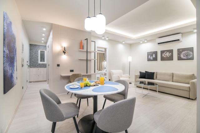 FILOXENIA Luxury Central City Apartment