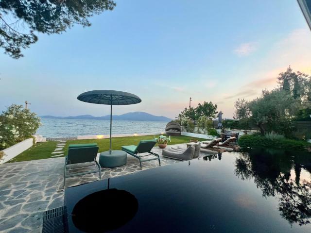 Evia Escape - Beachfront villa