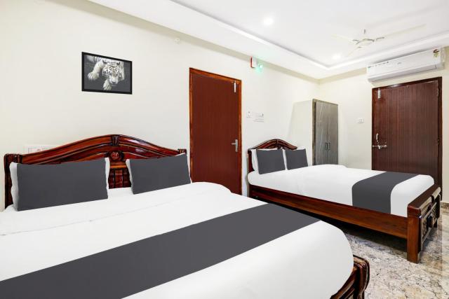 Super Hotel O Vizianagaram Near Railway Station