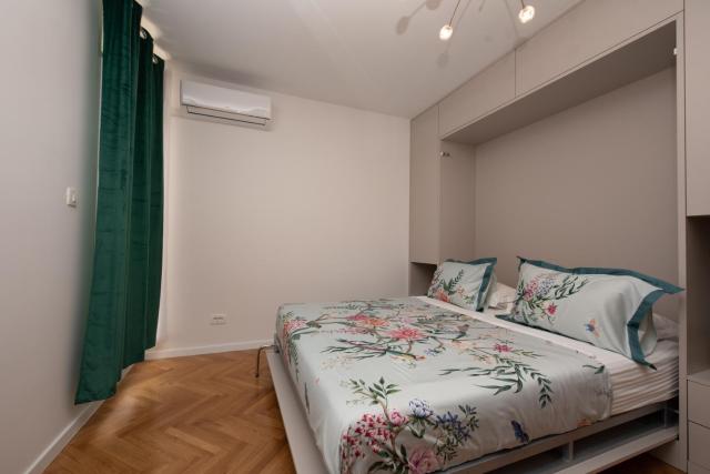 ROYAL ELEGANCE APARTMAN SPLIT