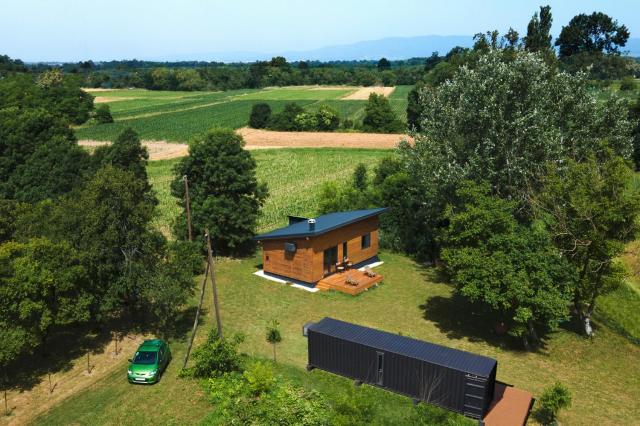 Pet friendly Wooden house "50 m2" and Container home "25 m2" near Zagreb