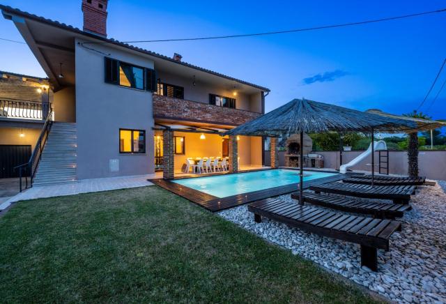 Villa Pupos with hot tub and private pool