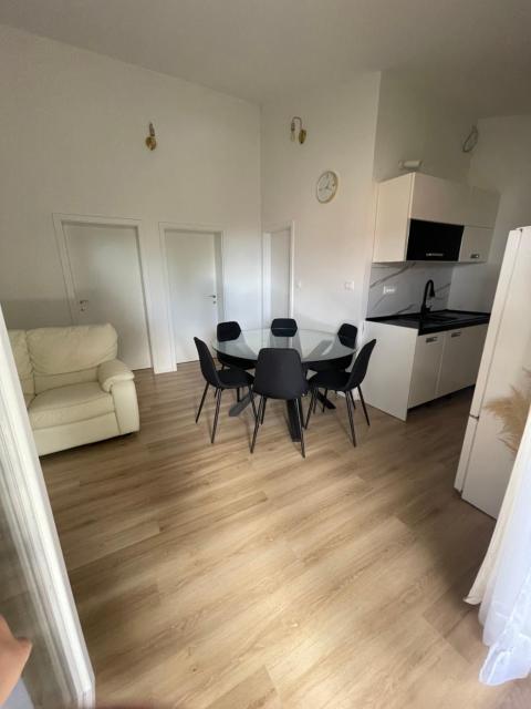 Apartman V