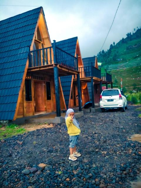 Cabin LEHA LEHE SYARIAH Dieng