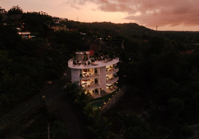 Lighthouse Bingin - 360 view