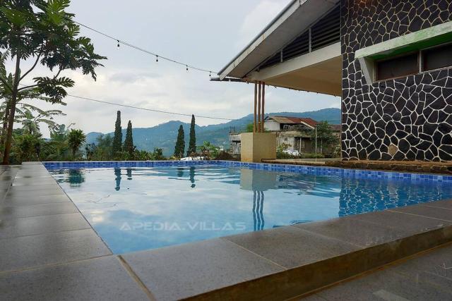 Villa DBusso Apedia, 3 BR, SP, Billiard, Karaoke