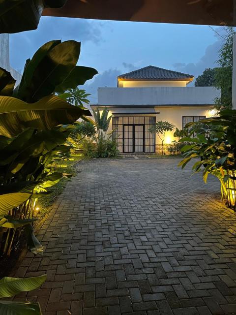 Villa Sivva Sawangan