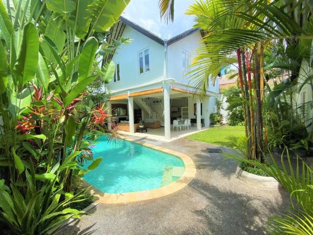 Fabulous Modern 3 br. Villa in Seminyak Large Pool