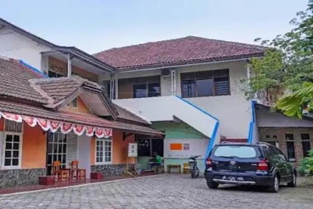 OYO 94038 Hotel Jahip Syariah