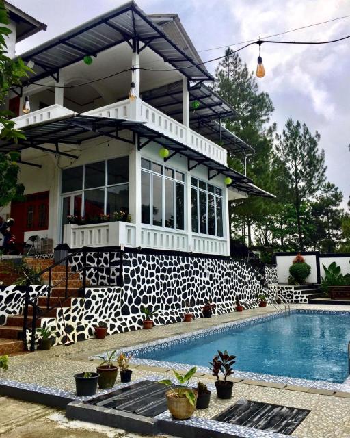 Villa Putih Alvaro