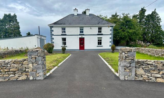 Toormore Farmhouse