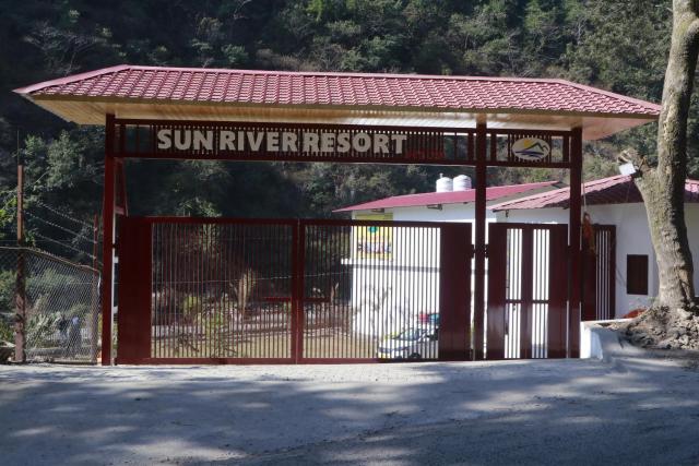 Sun River Resort