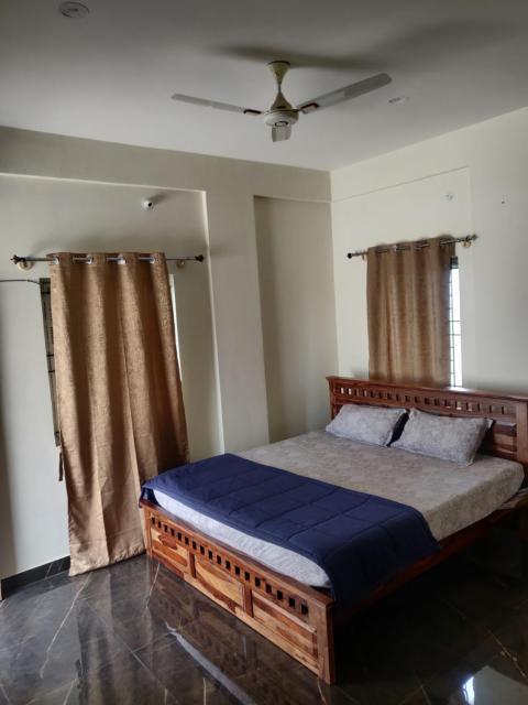 Castle Hebbal Room with Kitchen