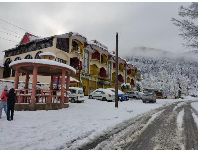 Hotel Prem Palace, Patnitop