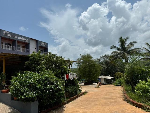 Hotel Shalini Palace