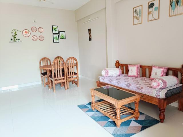 Spacious 2BHK flat by SR Renton Comfort homestay Mysore