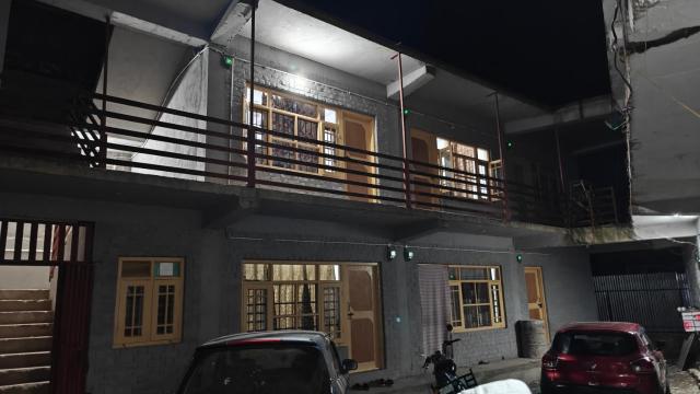 Stay Inn Handwara