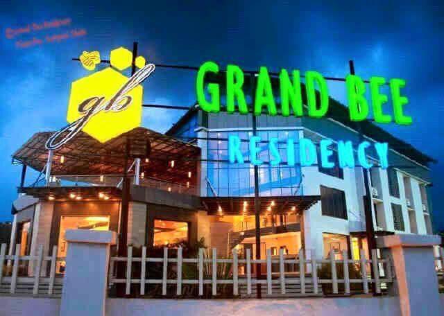 HOTEL GRAND BEE Residency