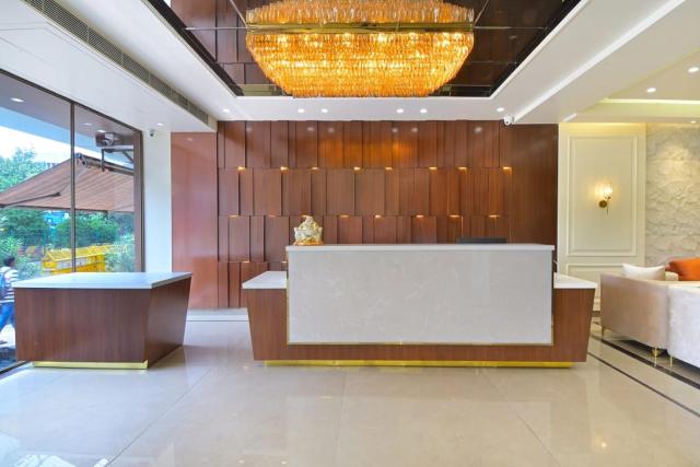 HOTEL SHANDON-2 Mins From Connaught Place