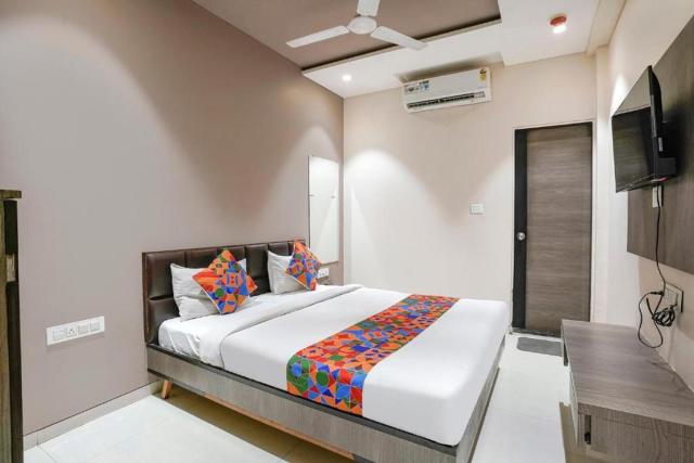 Premium Ramayan Best Selling Hotel In Ayodhaya