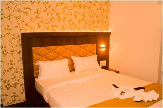 Glitz Hotels AV Residency - Nr Thane Railway Station