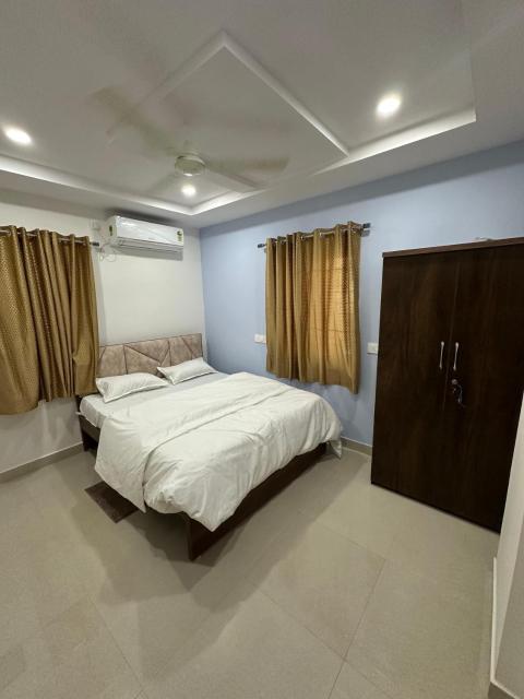 Cosmic Hotel & Guest House Gachibowli Raidurg