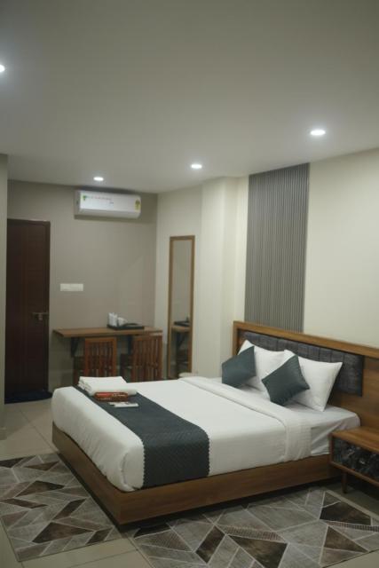 Cruz Inn calicut