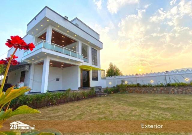 Rooms At Aravali Rani Villa