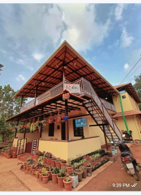 R-Heavens Homestay