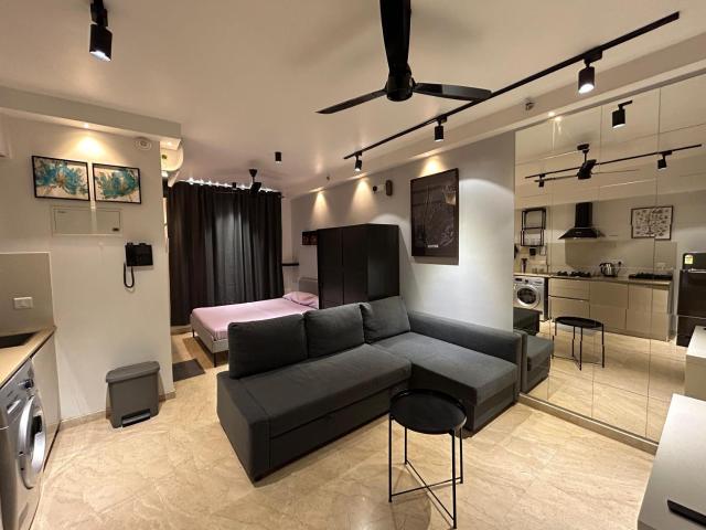 Studio Apartment at Hiranandani estate - New York Theme