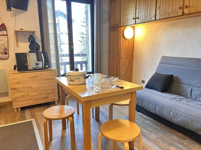 Studio cabine 4 pers, skis aux pieds, centre de Risoul - FR-1-330-588