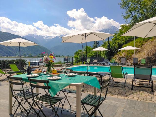 Dascio Emotion Ferienwohnung mit Terrasse am See