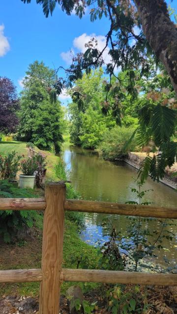 Les rives du Lay gîte Charette