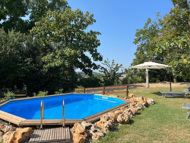 Villa Nogarola - apartment with private pool and garden