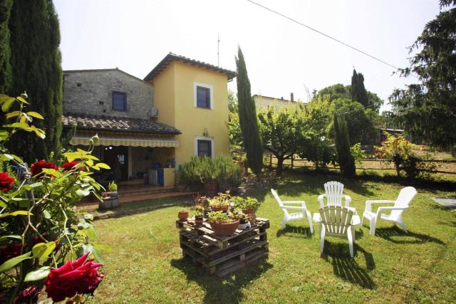 Villa Relax a 2 Piani e Giardino Privato con Vista sulle Colline Umbre