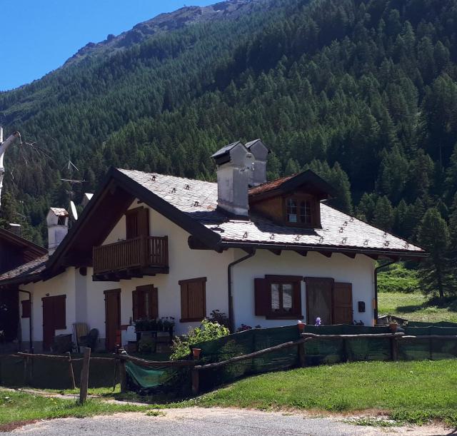 Bilocale Piano Terra Villetta - La Thuile Frazione Buic