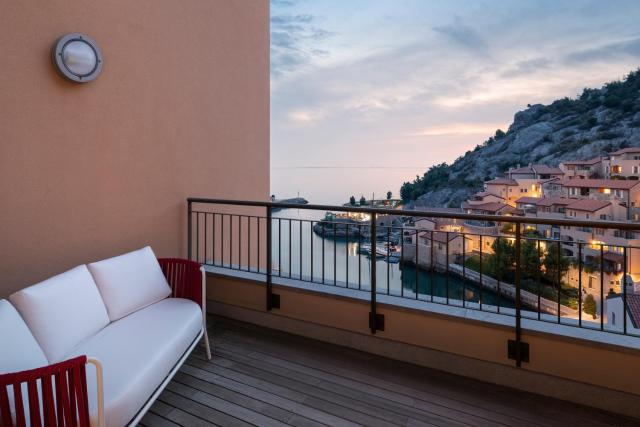 Portopiccolo Apartments - Perla nel borgo