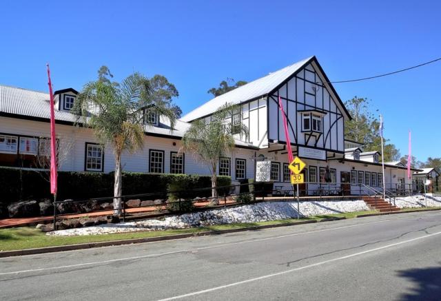 Canungra Hotel