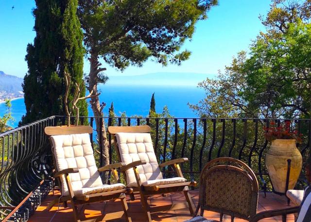 CASA LUDOVICA TAORMINA with Sea View Terrace