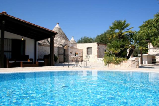 Trullo Olivia con piscina riscaldata, natura e relax