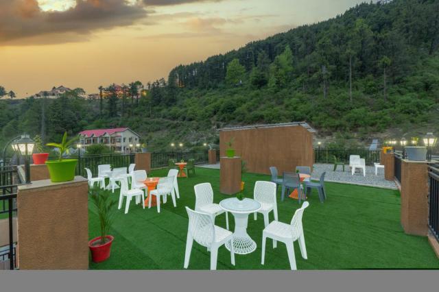 The Mountain View Kufri I Couple Friendly I Open Air Terrace I Vacations I Kufri By Exotic Stays