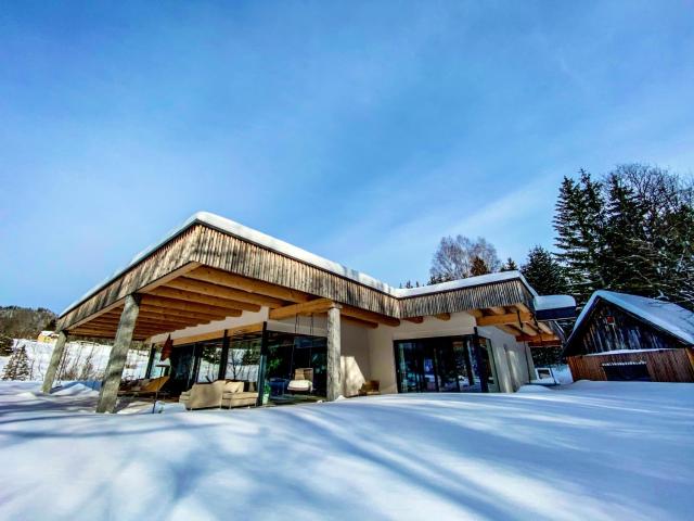 Ferienhaus am See mit Sauna und Whirlpool