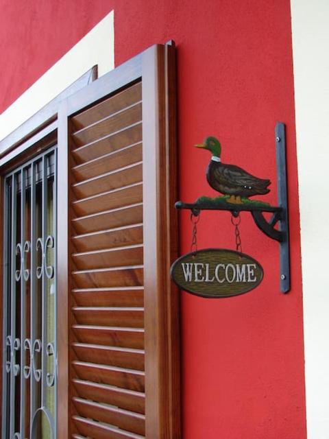 La casa rossa nel Monferrato a Moncucco Torinese