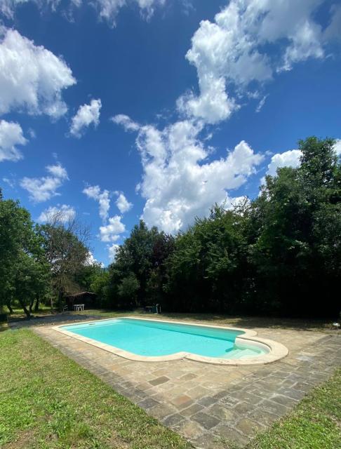 Cottage di Campagna con Piscina